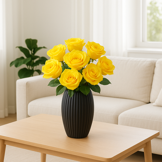 Vesca Noir Sculpted Vase in Matte Black